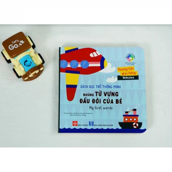 Sách đục trổ thông minh - Những từ vựng đầu đời của bé - Phương tiện giao thông – Image 6